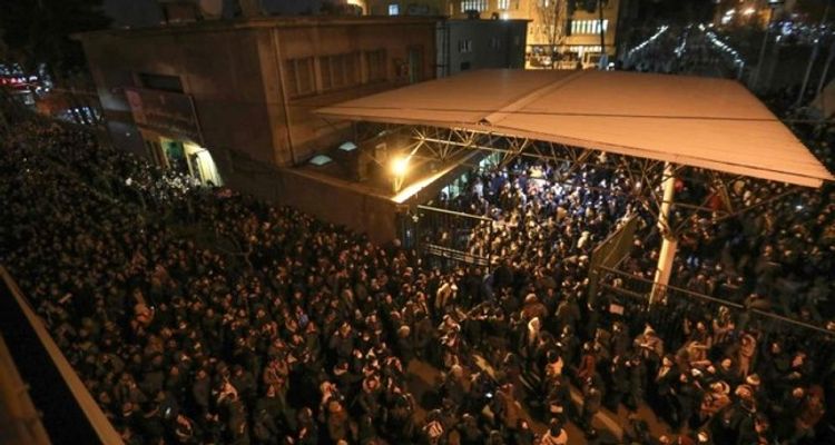 UK envoy to Tehran arrested for several hours for inciting anti-government protesters