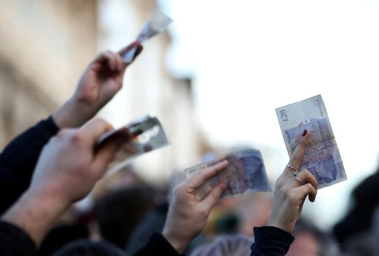 UK economic growth weakest since 2012 in November