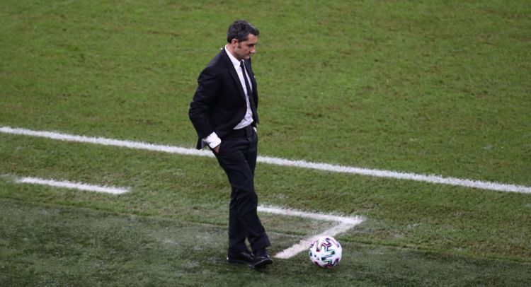 Barcelona FC fires head coach Ernesto Valverde