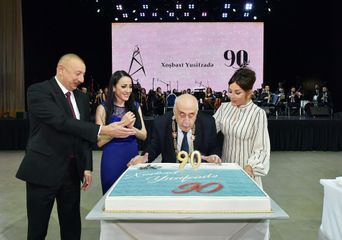 President Ilham Aliyev attended ceremony to celebrate 90th anniversary of renowned oil scientist and geologist, academician Khoshbakht Yusifzade - UPDATED
