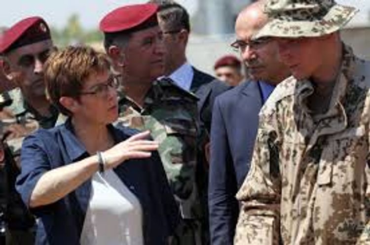 German Defense Minister arrives in Iraq on an unannounced visit