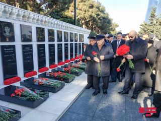 Members of Azerbaijan Elders Council  paid tribute to martyrs of January 20  