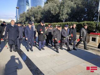 Members of Azerbaijan Elders Council  paid tribute to martyrs of January 20  