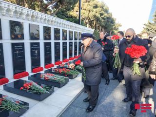 Members of Azerbaijan Elders Council  paid tribute to martyrs of January 20  