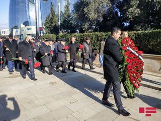 Members of Azerbaijan Elders Council  paid tribute to martyrs of January 20  