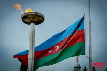 Azerbaijan commemorates martyrs of January 20 - PHOTOSESSION
