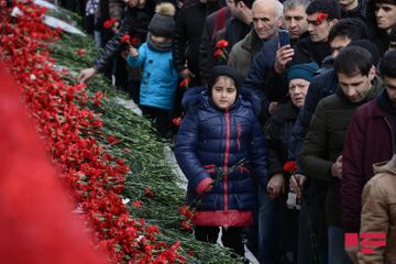 Azerbaijan commemorates martyrs of January 20 - PHOTOSESSION