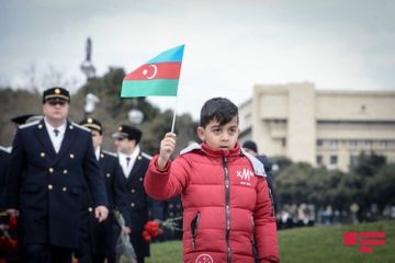 Azerbaijan commemorates martyrs of January 20 - PHOTOSESSION