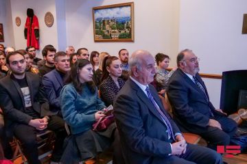 Memory of 20 January tragedy victims honored in London - PHOTO