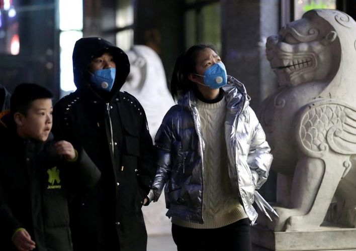 New China virus claims sixth victim as holiday travel stokes risk