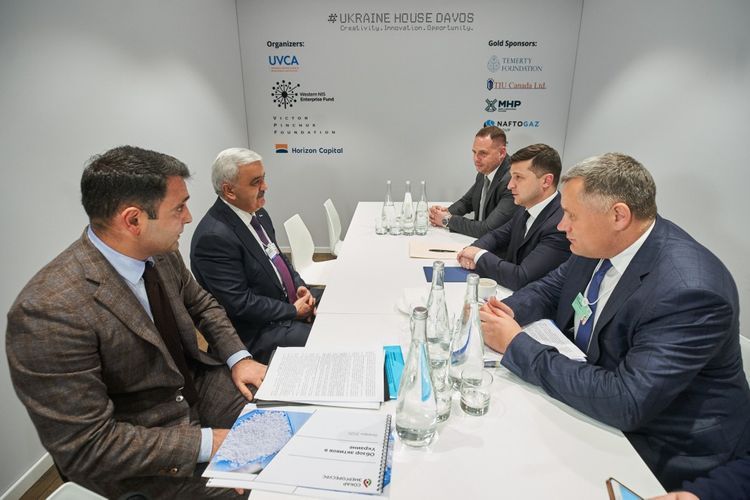 SOCAR President meets with Ukrainian President in Davos