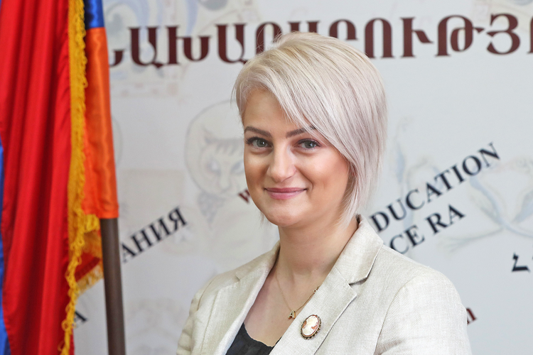 Armenian Deputy Minister of Education's apartment robbed