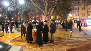 22 dead, 1031 injured as massive quake of magnitude 6.8 rocks Turkey  - VIDEO - UPDATED-8