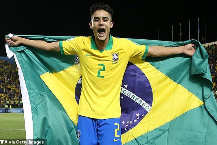 Barcelona sign Brazilian right-back Yan Couto