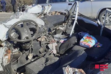 Three family members dead, many others injured as tourist bus crashes in Azerbaijan  - VIDEO - UPDATED