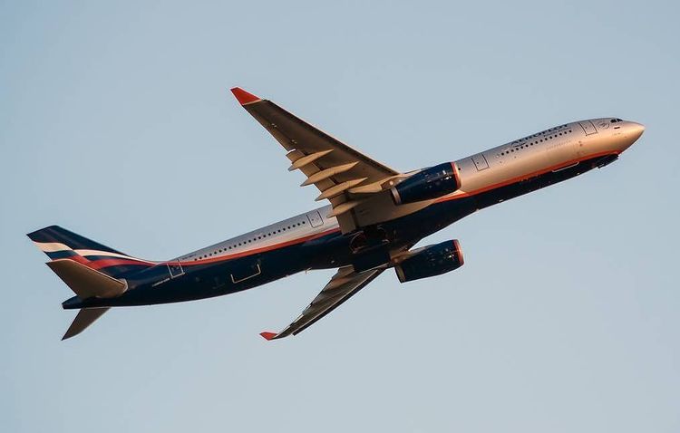 Flight en route to Moscow returns to Khabarovsk over bomb threat