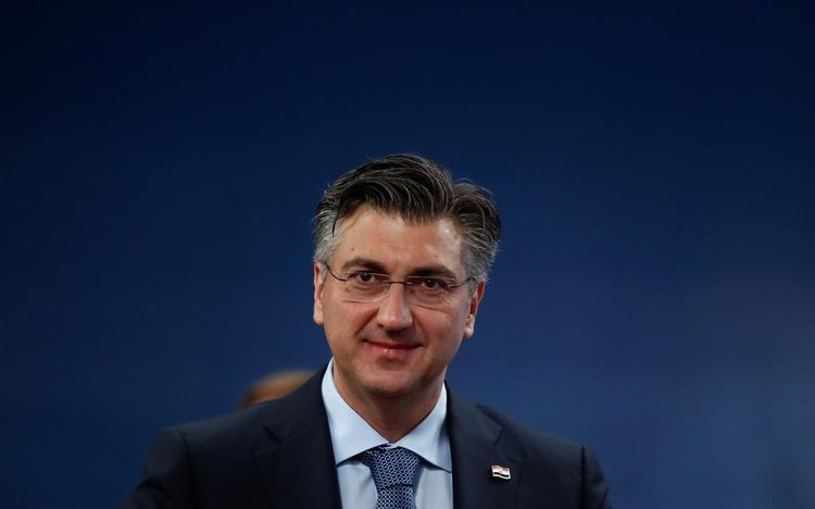 Slovenian PM Sarec resigns and seeks early election