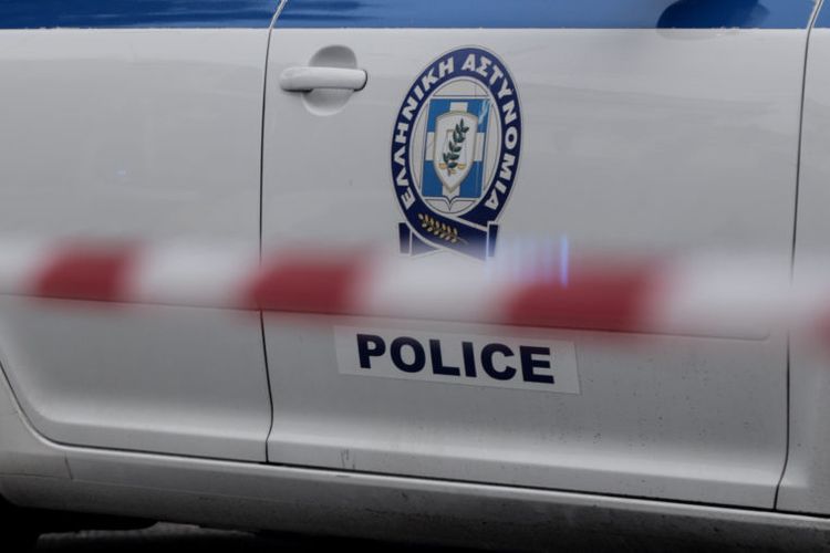 14 injured in suspected migrant smuggling car crash in Greece