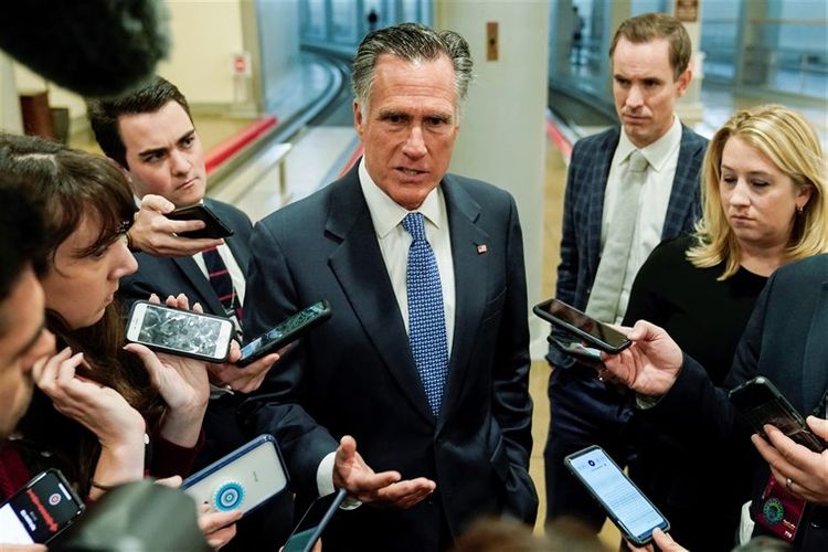 Mitt Romney: At least 4 GOP senators likely to favour Bolton testifying in impeachment trial