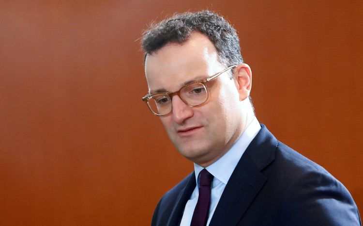 German minister: "Four workers infected with coronavirus showing mild symptoms"