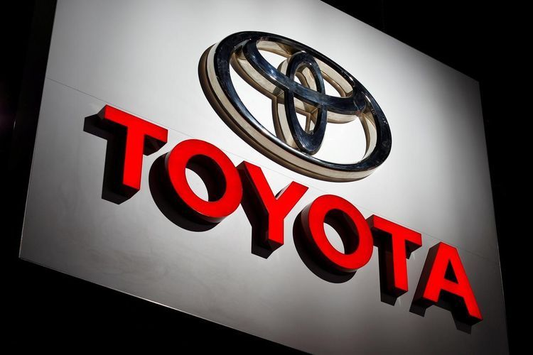 Toyota stops production in China