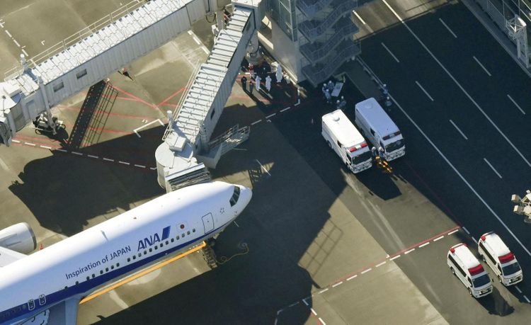 Two Japanese evacuated from Wuhan have pneumonia symptoms, second flight being dispatched