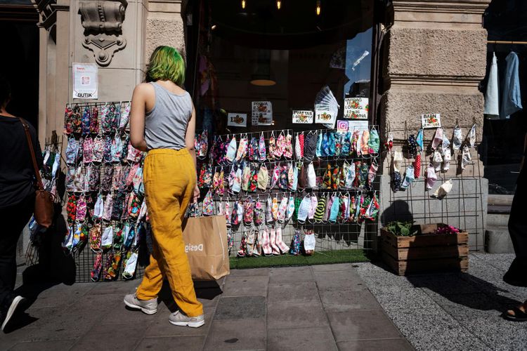 Sweden extends entry restrictions on visitors from outside the EU