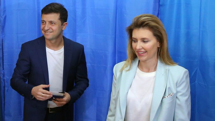 Spouse of Ukrainian President infected with COVID-19 recovered and discharged from hospital