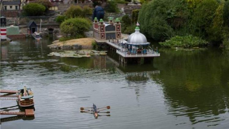 The tiny English village untouched by coronavirus - PHOTO