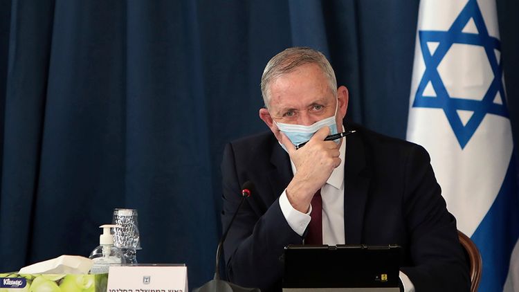 Israeli Defense Minister self-isolates after suspected contact with COVID-19 patient