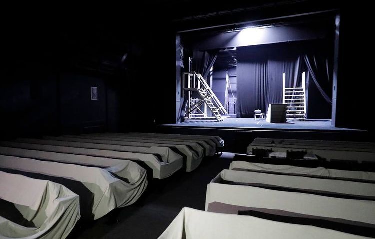 Moscow theaters were allowed to open on August 1