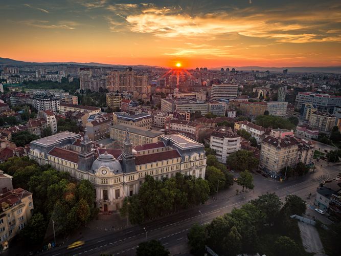 Bulgaria closes night clubs, bans spectators at sports events