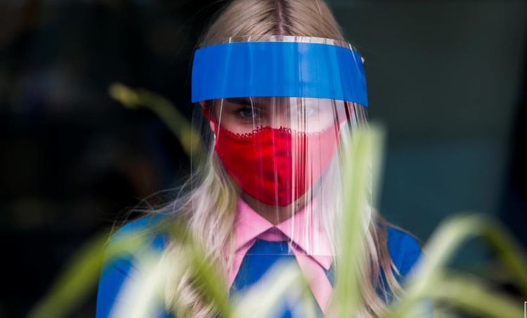 Moscow to reopen schools as daily cases fall