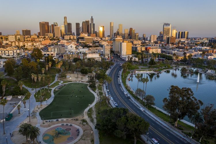 Azerbaijan's State Oil Fund to purchase real estate worth to USD 50 mln. in US 