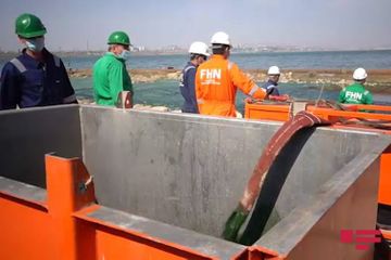 Azerbaijan’s MES started cleaning works on Boyuk Shor lake in Baku - VIDEO