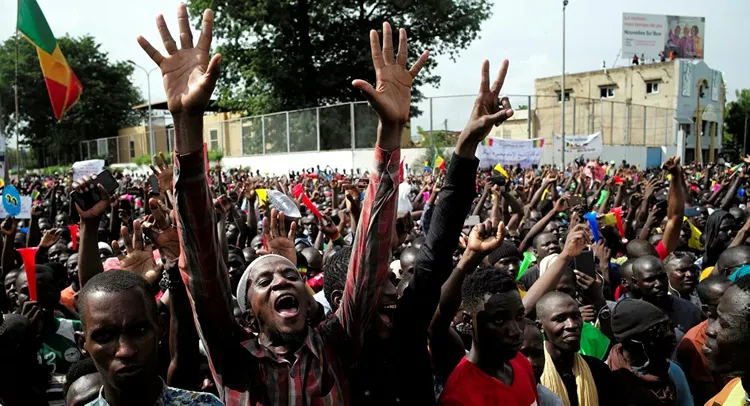 At least 1 dead, 25 injured during protests in Malian capital