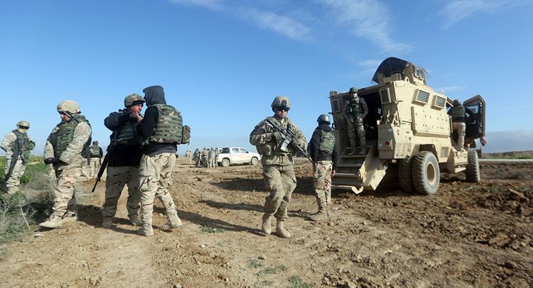 Militants attack supply convoy on Its way to US base in Iraq