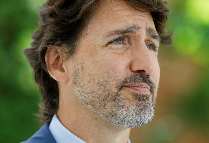 Canada's Trudeau apologizes for 'mistake' amid charity uproar