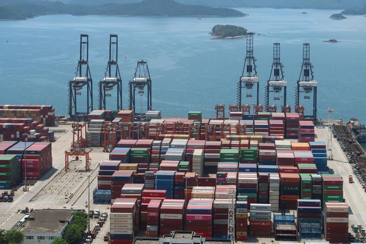 China posts first import growth since pandemic, exports also up