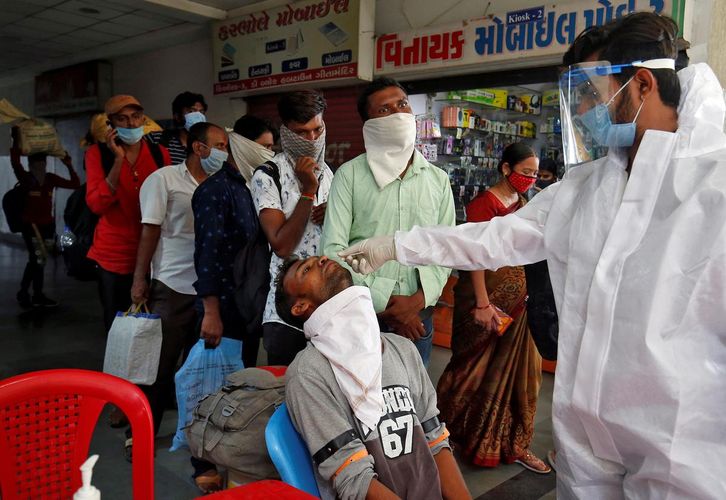 India's coronavirus cases cross 1 million