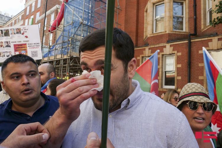 Armenians committed provocation during peaceful protest of Azerbaijanis in London, one Azerbaijani injured - VIDEO