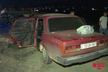 Severe traffic accident kills 2, injures 4 in Baku