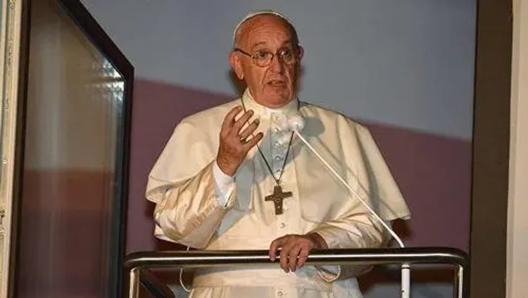 Pope calls on Armenia and Azerbaijan to hold a dialogue