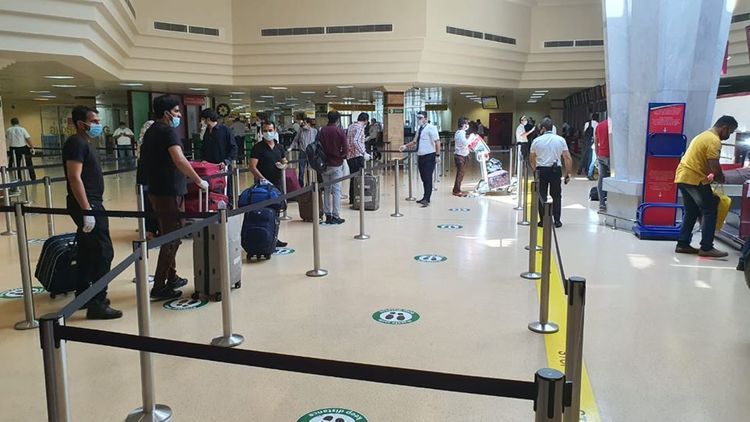 18 Azerbaijani citizens brought from Pakistan to country