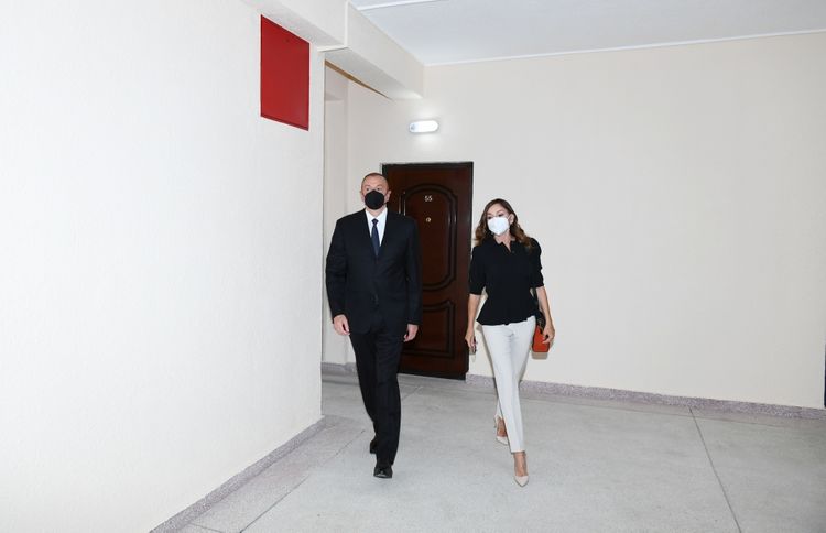 Ceremony to give out apartments and cars to families of martyrs and war disabled was held in Baku - PHOTO - UPDATED