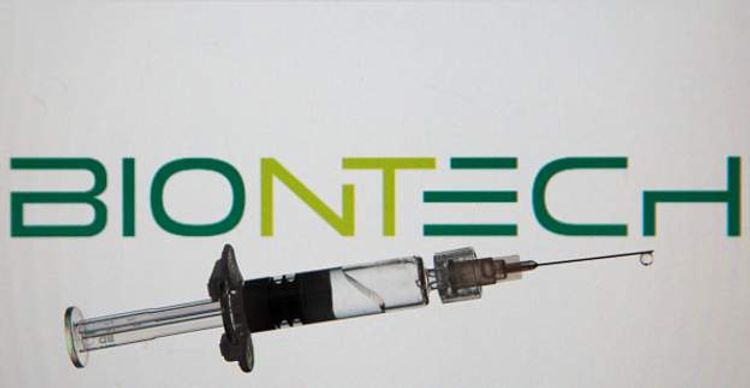 US signs contract for 100m doses of potential vaccine