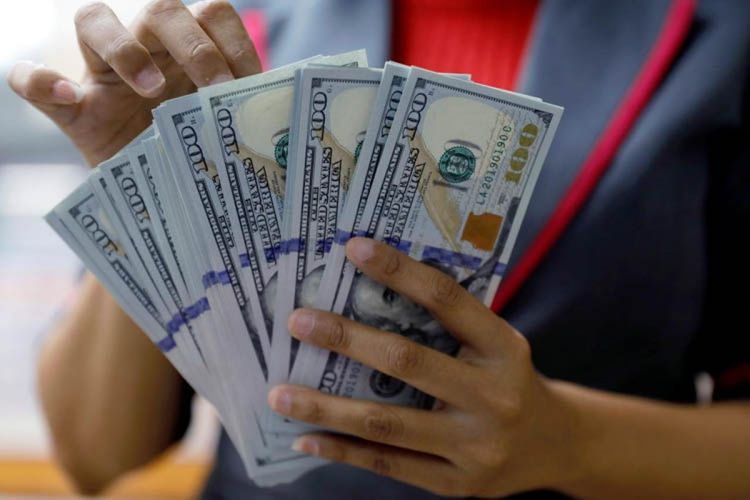 Number of types of operations for money transfers in foreign currency from bank accounts to abroad increased in Azerbaijan