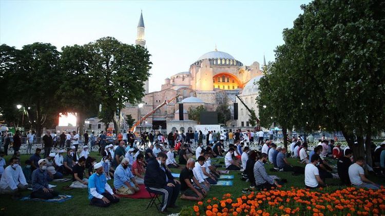 Friday prayer held in Hagia Sophia after 86 years - UPDATED