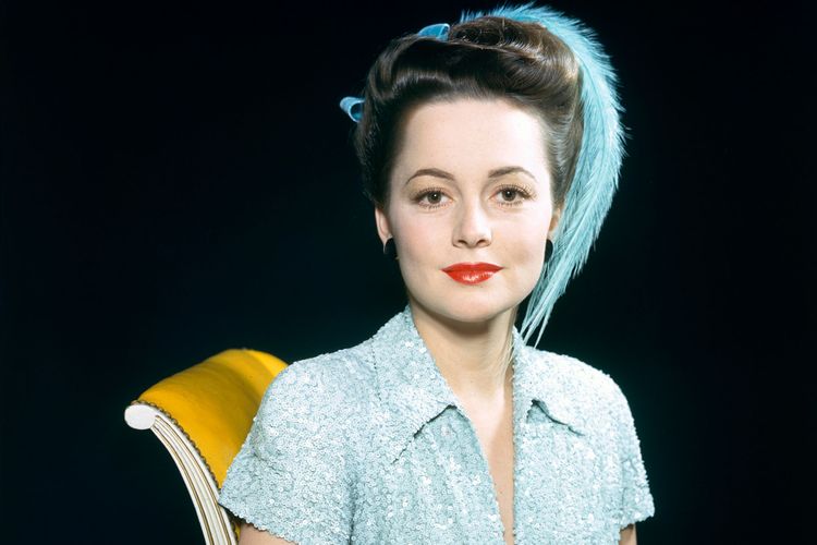 Hollywood star Olivia de Havilland dies at 104
