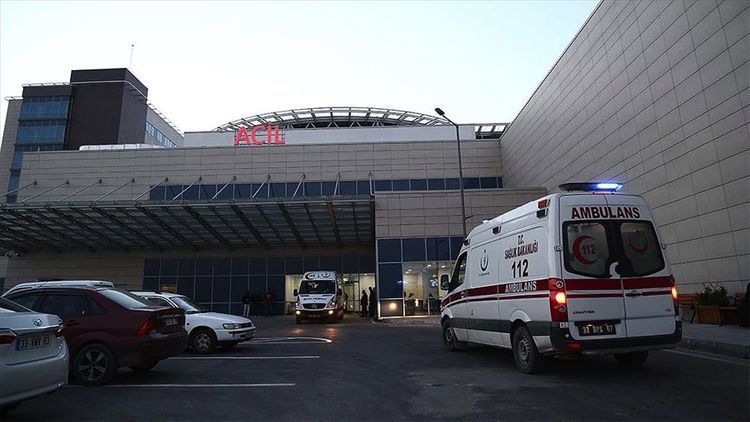 Bus carrying servicemen crashed in Turkey, 6 people died